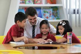 Thủ tục xin giấy phép lao động cho giáo viên người nước ngoài